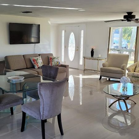 Near Clearwater And Tarpon Spring With Water View Apartment Holiday Exterior photo