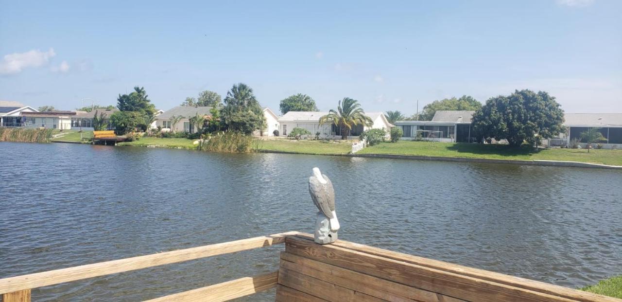 Near Clearwater And Tarpon Spring With Water View Apartment Holiday Exterior photo