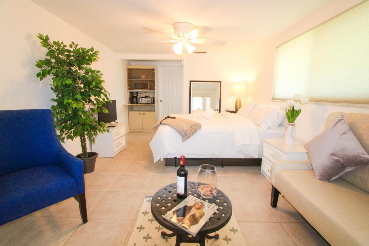 Near Clearwater And Tarpon Spring With Water View Apartment Holiday Exterior photo